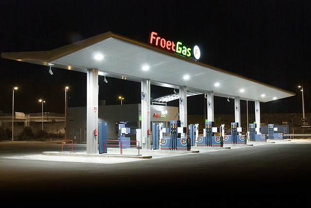 initial investment to open gas station